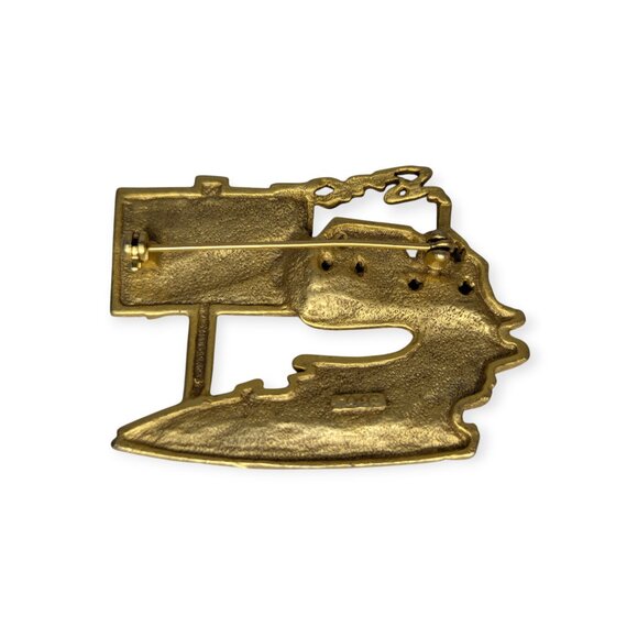 Vintage Gold Tone AJC Realtor Gold Brooch/Pin - Picture 2 of 4